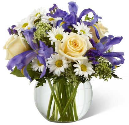 The FTD Sweet Beginnings Bouquet